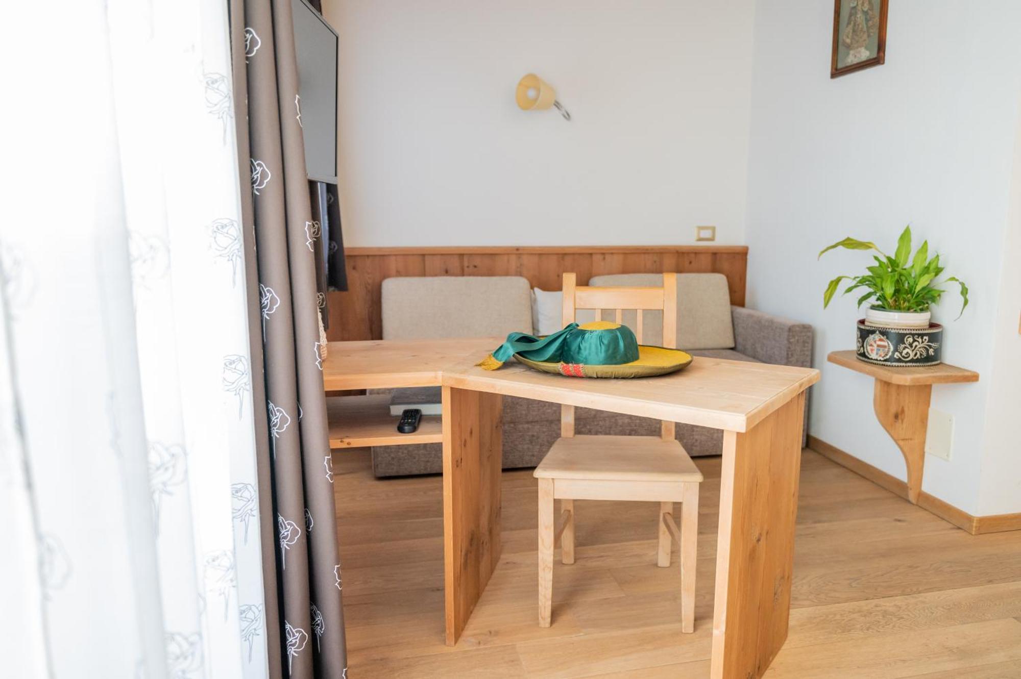 Agriturismo Soleseid San Vigilio Di Marebbe Luaran gambar